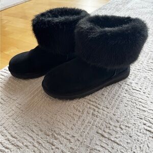 UGG Black Winter Boots with Fur Trim size 7
